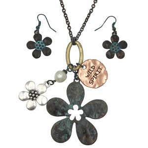 Wild Spirit Patina Daisy Necklace Earrings Set